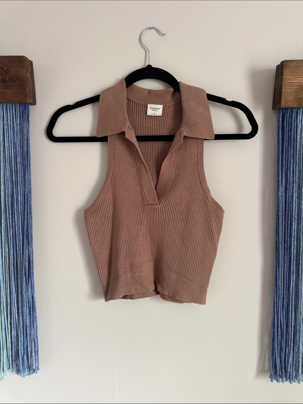 Abercrombie & Fitch Sleeveless Ribbed Polo Crop